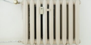 Jaki grzejnik z niskim poborem energii elektrycznej warto wybrać