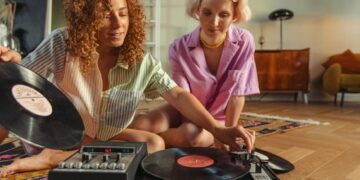 Eklektyczne wnętrza: Mieszanie stylów z meblami vintage i nowoczesnymi